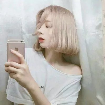 女孩不微笑